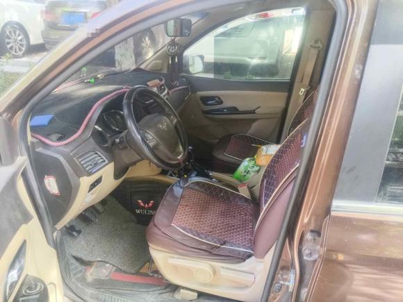 [青岛·鲁H] 二手五菱汽车五菱宏光2015款 1.5L S1舒适国V