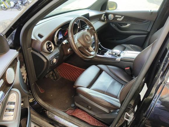 [上海·沪D] 二手奔驰奔驰GLC2017款 GLC 260 4MATIC 豪华型