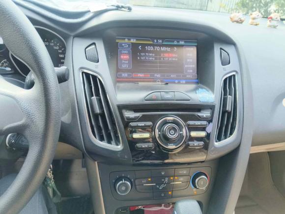 [上海·辽E] 二手福特福克斯2015款 三厢 1.6L 自动舒适型