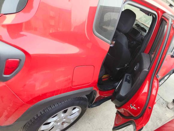 [南京·苏A] 二手Jeep自由侠2018款 互联大屏版 180T 自动劲能版