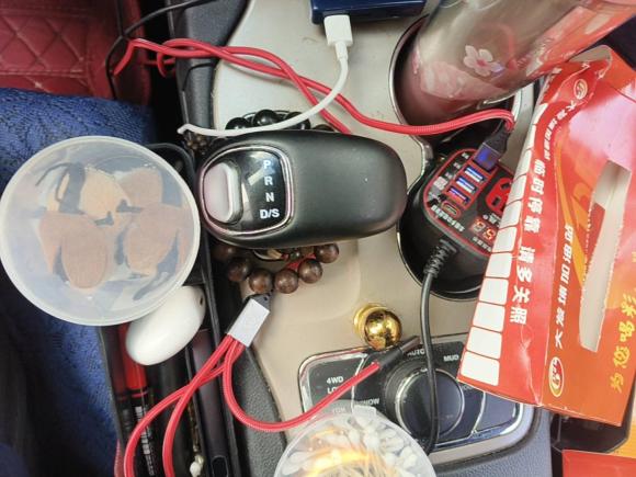 [深圳·粤B] 二手Jeep大切诺基2015款 3.0L 舒享导航版