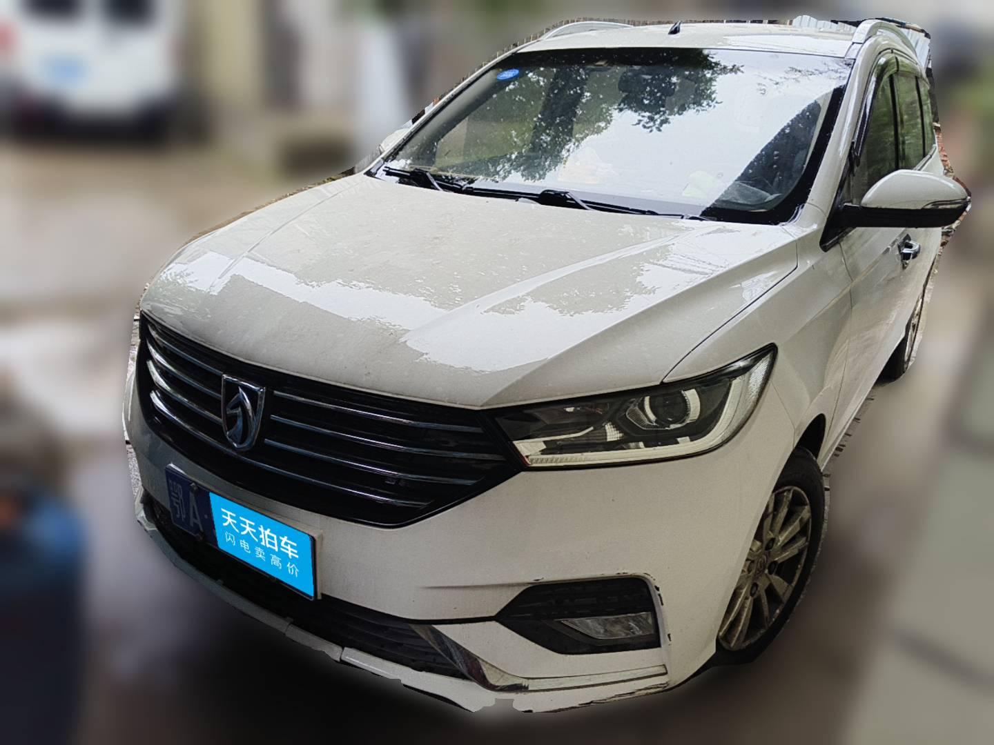 [武汉·鄂A] 宝骏宝骏3602018款 1.5L 手动精英型 国V