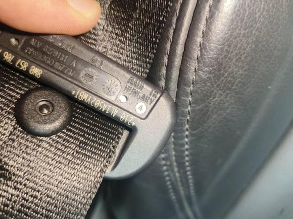 [武汉·鄂A] 二手奥迪奥迪A4L2017款 40 TFSI 时尚型