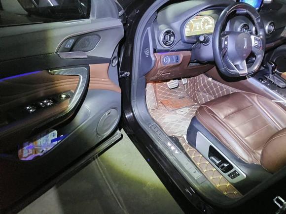 [上海·苏C] 二手魏牌魏牌 VV72017款 2.0T 旗舰型