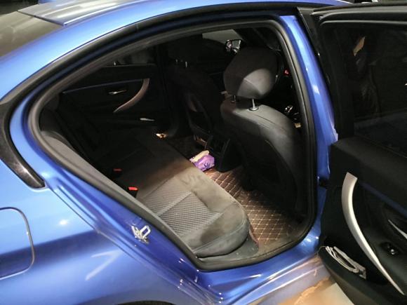 [济南·鲁A] 二手宝马宝马3系2017款 320i M运动型