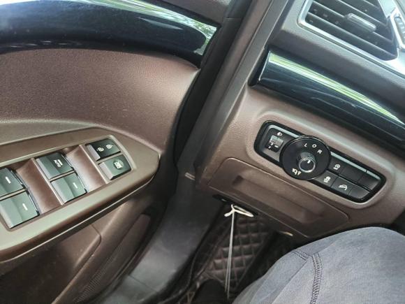 [广州·粤C] 二手广汽传祺传祺GS42015款 200T G-DCT豪华版