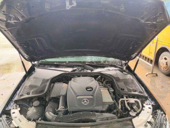 [广州·粤A] 二手奔驰奔驰C级2018款 C 200 L 运动版