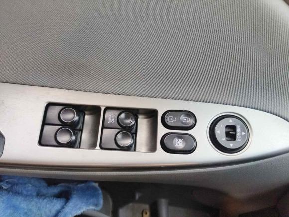 [武汉·鄂A] 二手现代瑞纳2014款 1.4L 手动智能型GLS