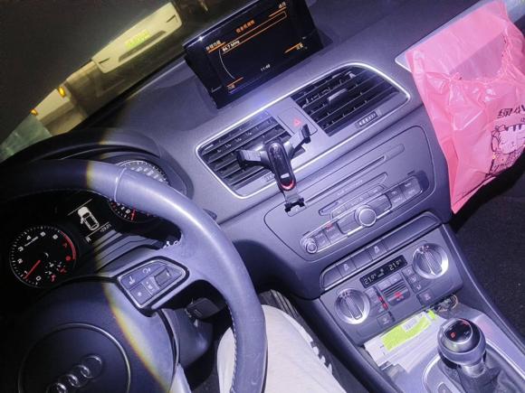 [上海·沪G] 二手奥迪奥迪Q32015款 30 TFSI 舒适型