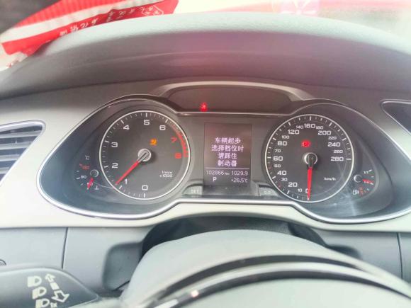 [深圳·赣D] 二手奥迪奥迪A4L2015款 35 TFSI 自动标准型