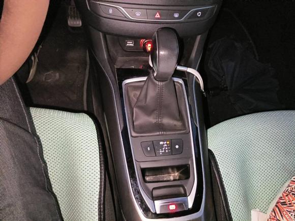 [芜湖·皖B] 二手标致标致4082016款 1.6T 自动豪华版