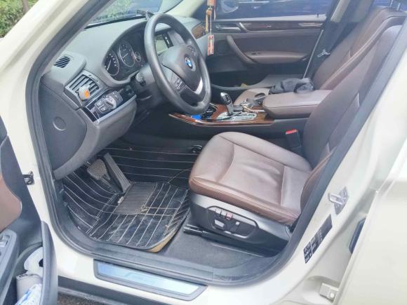 [上海·沪J] 二手宝马宝马X32014款 xDrive20i X设计套装