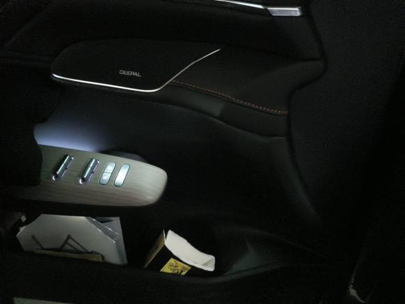 [广州·粤A] 二手深蓝汽车深蓝S072023款 200Max增程版