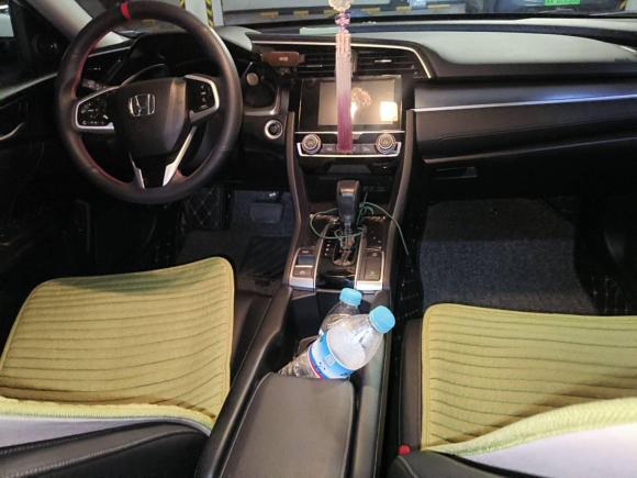 [济南·鲁A] 二手本田思域2016款 220TURBO CVT尊贵版