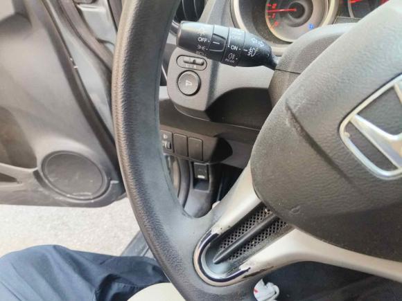 [上海·沪N] 二手本田飞度2011款 1.3L 自动舒适版