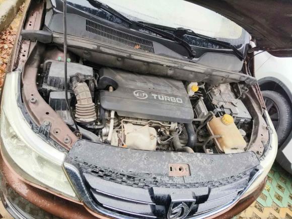 [上海·苏E] 二手宝骏宝骏7302016款 1.5T 手动舒适型 7座