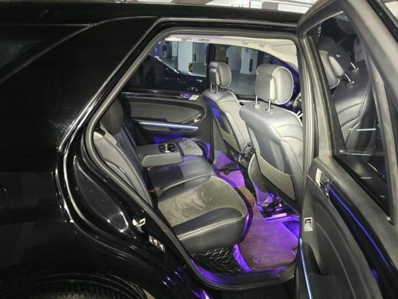 [无锡·苏B] 二手奔驰奔驰M级2010款 ML 300 4MATIC