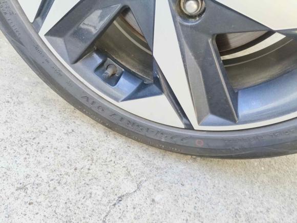 [苏州·苏U] 二手现代伊兰特2022款 1.5L CVT LUX尊贵版