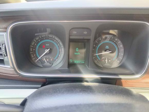 [广州·粤A] 二手别克别克GL82014款 2.4L CT豪华商务舒适版