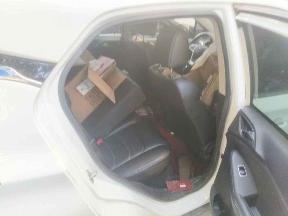 [上海·浙B] 二手比亚迪元新能源2018款 EV360 智联炫酷型