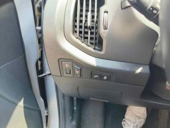 [上海·苏A] 二手起亚智跑2012款 2.0L 自动两驱版GLS