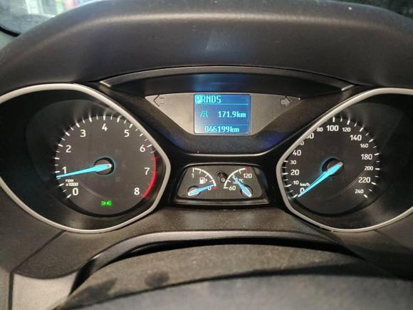 [青岛·鲁B] 二手福特福克斯2018款 三厢经典 1.6L 自动舒适型智行版