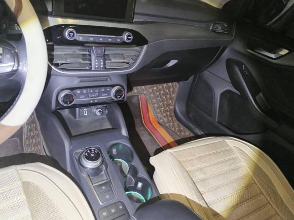 [青岛·鲁B] 二手福特福克斯2019款 三厢 EcoBoost 180 自动锋潮型