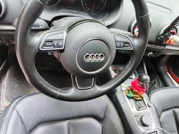 [成都·川A] 二手奥迪奥迪A32016款 Limousine 35 TFSI 风尚型