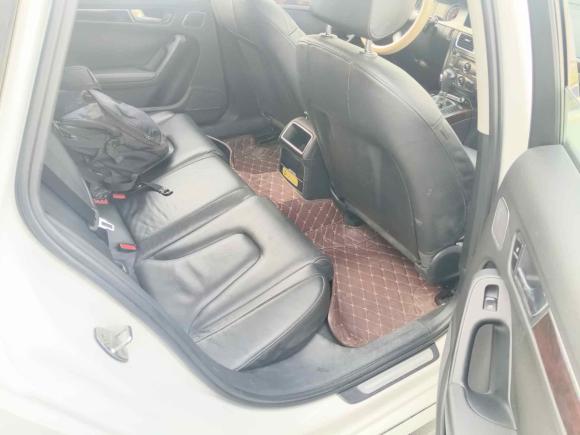 [南京·苏A] 二手奥迪奥迪A4L2010款 2.0 TFSI 舒适型