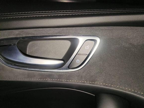 [成都·浙A] 二手荣威荣威D72025款 DMH 125km 世界冠军卓越版