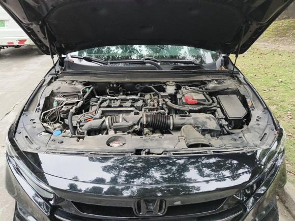 [上海·苏U] 二手本田雅阁2022款 260TURBO 幻夜·尊贵版