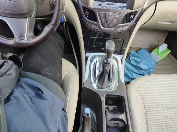 [合肥·皖A] 二手别克君威2014款 2.0L 领先时尚型