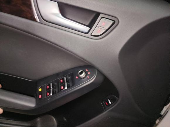 [深圳·粤B] 二手奥迪奥迪A4L2015款 35 TFSI 自动舒适型