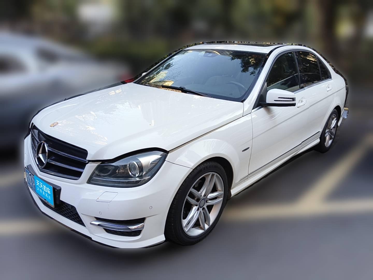 [广州·粤A] 奔驰奔驰C级2013款 C 260 时尚型 Grand Edition