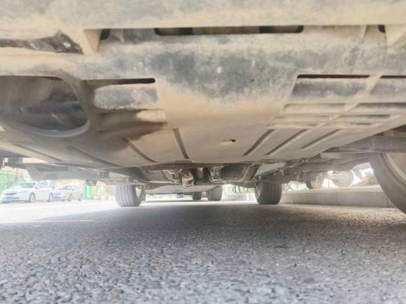 [成都·川A] 二手Jeep自由客2014款 2.4L 运动版