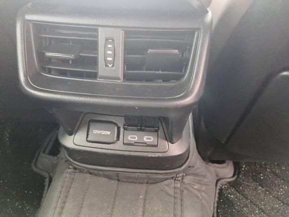 [广州·粤E] 二手雷克萨斯雷克萨斯ES2022款 300h 卓越版