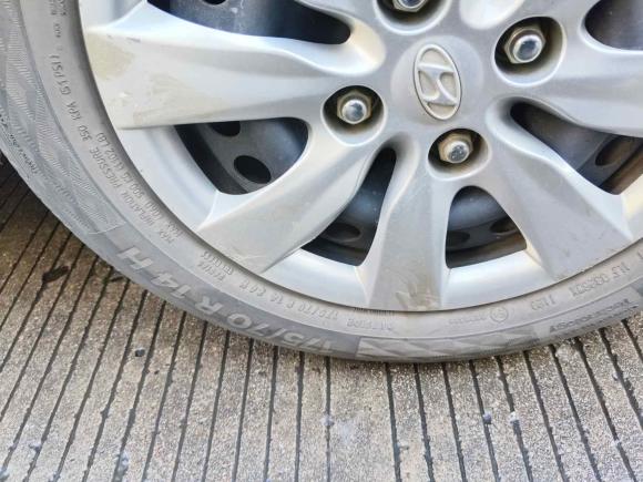 [武汉·鄂A] 二手现代瑞纳2014款 1.4L 手动智能型GLS