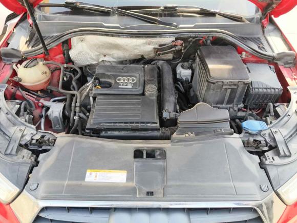 [无锡·苏B] 二手奥迪奥迪Q32017款 30 TFSI 时尚型