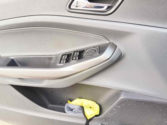 [上海·冀R] 二手福特福睿斯2017款 幸福版 1.5L 自动时尚型