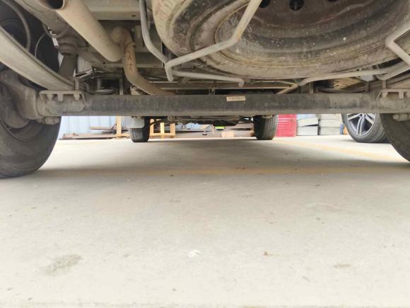 [台州·浙J] 二手上汽大通MAXUS新途V802017款 2.5T 6挡手动傲运通国V短轴中顶5/6/10座