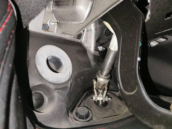 [西安·陕A] 二手雪铁龙雪铁龙C4L2015款 1.2T 自动豪华版