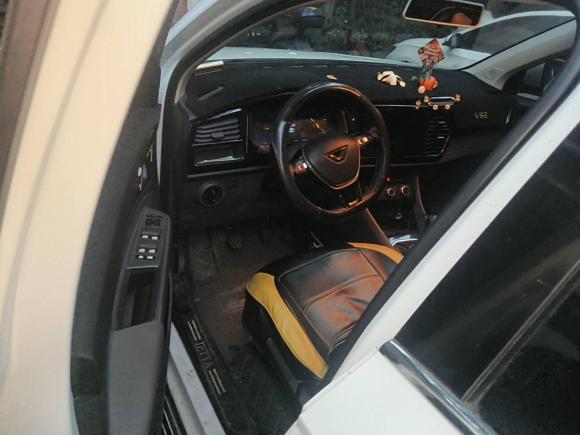 [成都·川J] 二手捷达捷达VS52019款 280TSI 手动进取型