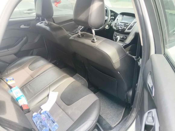 [青岛·皖A] 二手福特福克斯2012款 两厢 1.6L 自动风尚型