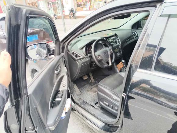[佛山·粤Y] 二手现代胜达2013款 2.0T 自动四驱顶级型