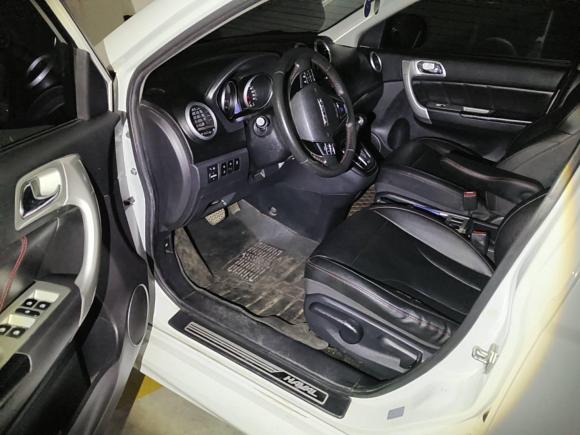 [济南·鲁A] 二手哈弗哈弗H62017款 经典版 1.5T 自动两驱都市型