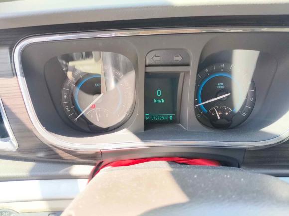 [深圳·粤B] 二手别克别克GL82013款 3.0L XT豪华商务旗舰版