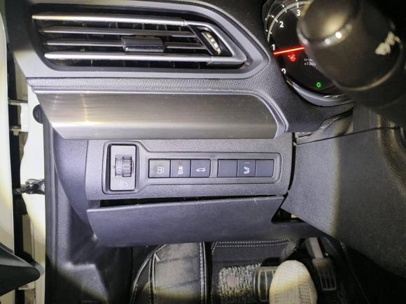 [武汉·鄂A] 二手标致标致4082014款 1.8L 自动豪华版