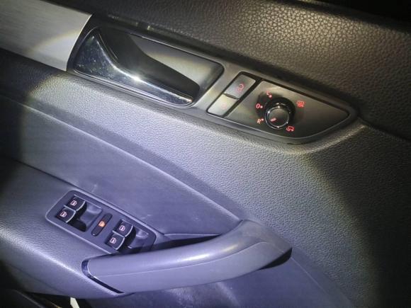 [西安·陕A] 二手大众帕萨特2013款 1.8TSI DSG御尊版