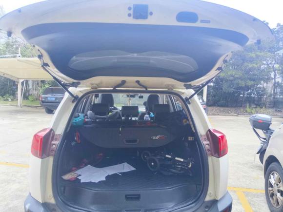 [上海·沪A] 二手丰田RAV4荣放2013款 2.0L CVT四驱新锐版