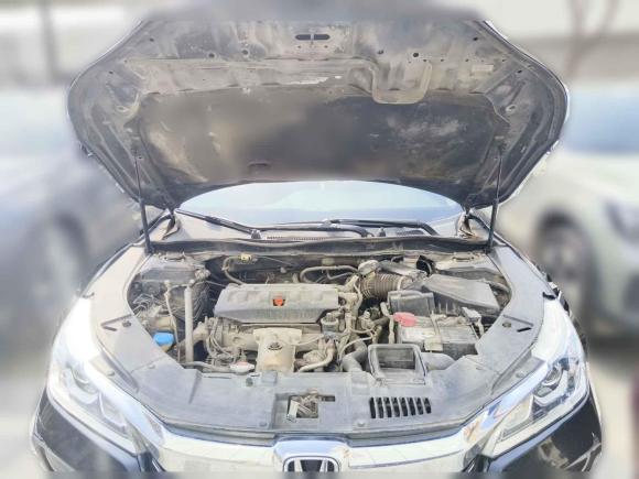 [南昌·赣A] 二手本田雅阁2016款 2.0L 舒适版